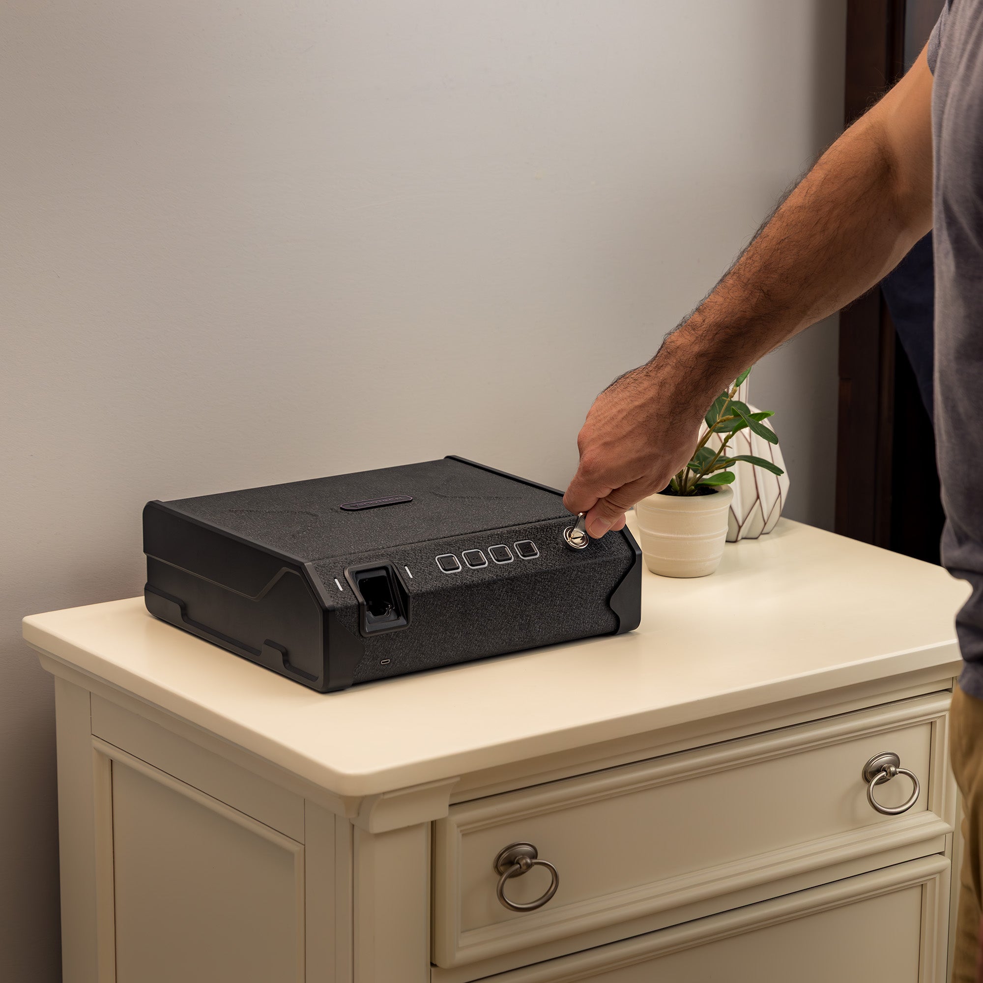 VenoTech™ Finger Vein Top-Entry Safe